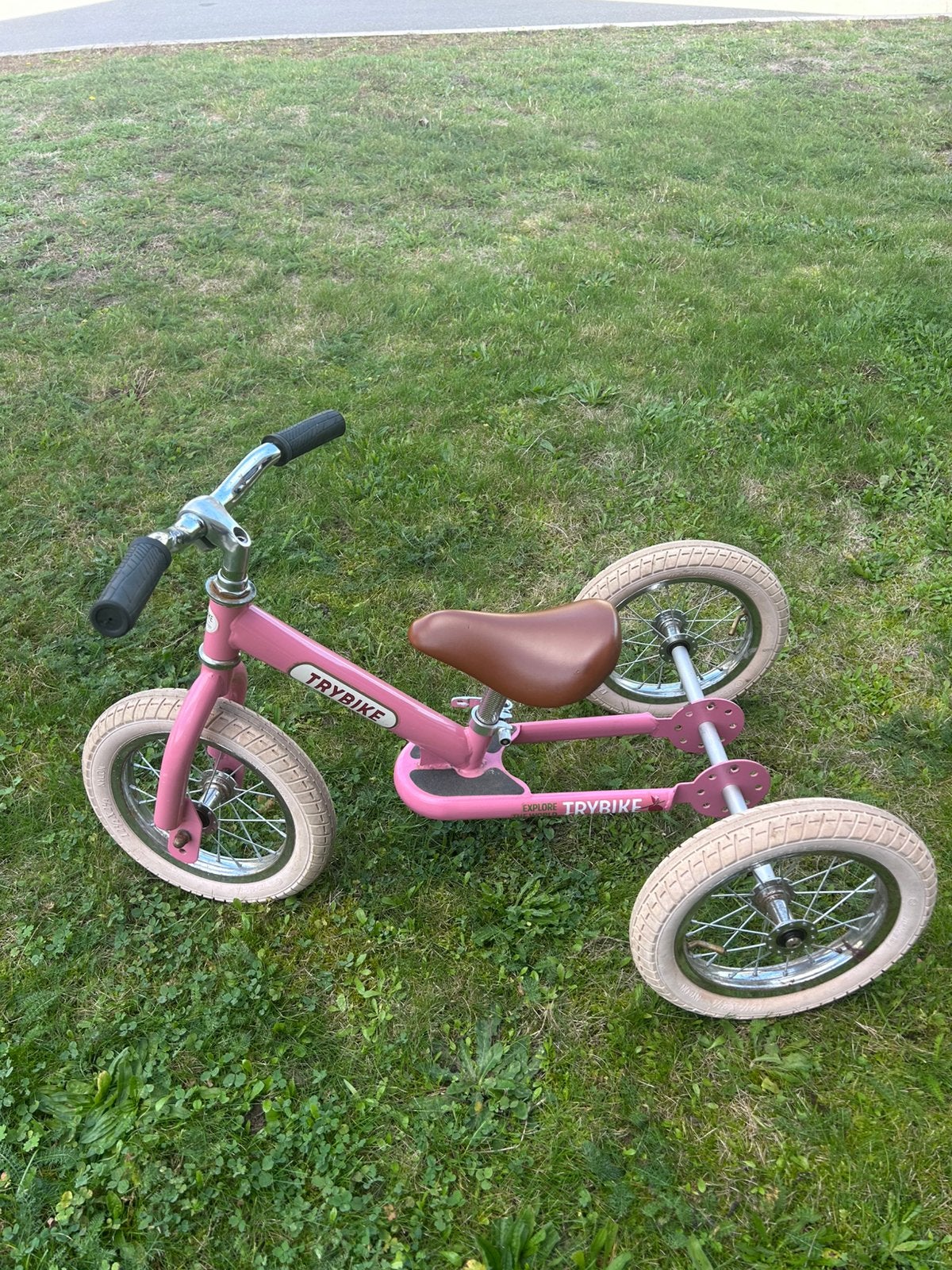 Tricycle, Enlèvement, Utilisé