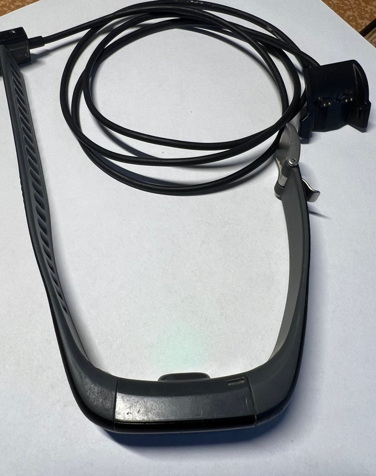 Garmin vívosmart HR+ met GPS en oplader – werkend, Ophalen, Gebruikt, Carmin, Zwart