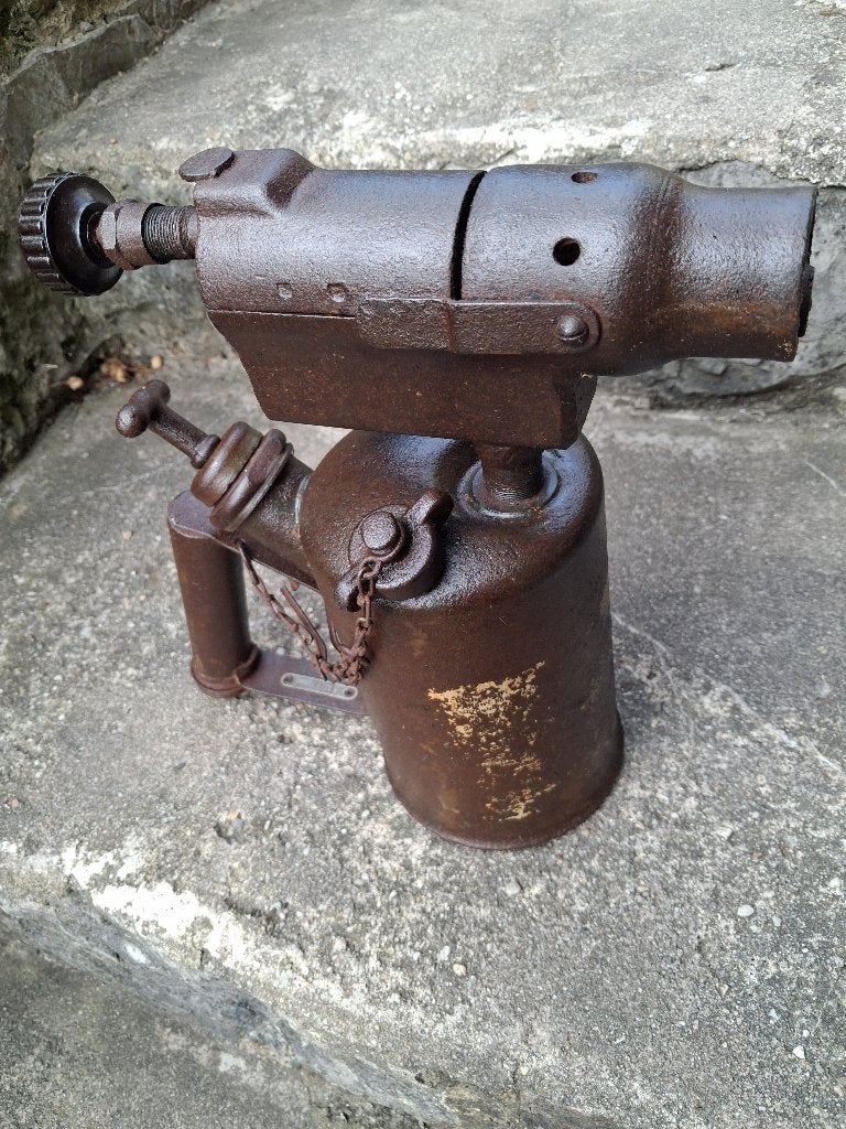 Panzer lampe allemande K 4323 Hähnel  Lötlampen ww2, Collections, Objets militaires | Seconde Guerre mondiale, Enlèvement ou Envoi