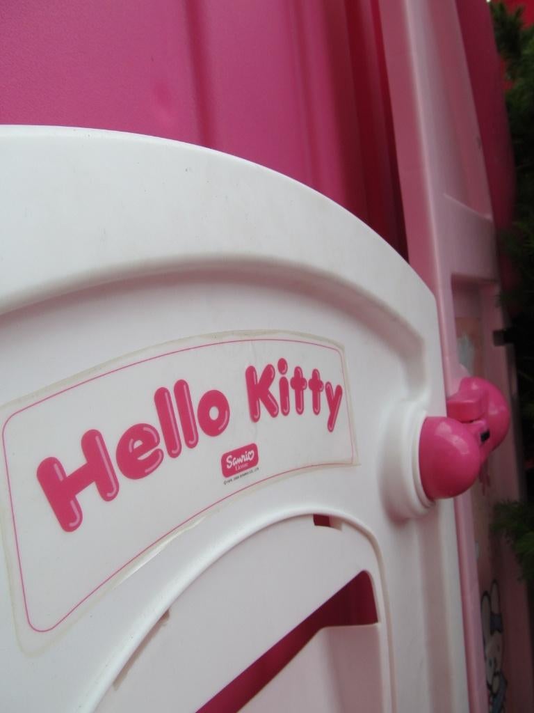 Hello Kitty huisje..., Ophalen