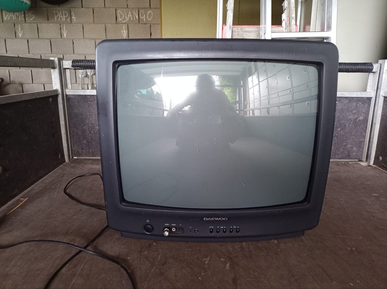 Télévision rétro, Enlèvement
