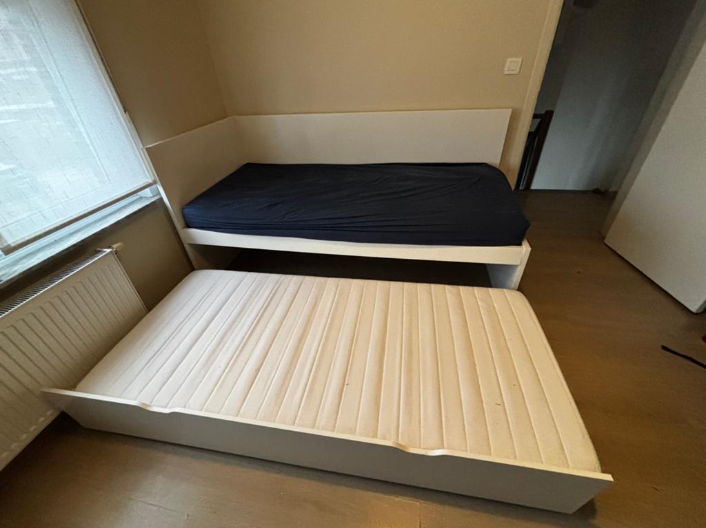 Eenpersoonsbed met logeerbed, Huis en Inrichting, Ophalen, Gebruikt, 90 cm, Eenpersoons