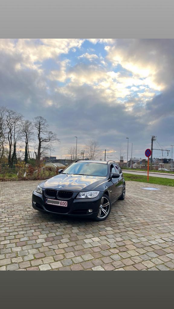 Bmw 318d E91 2 litres, Cuir, Euro 5, Boîte manuelle, Noir