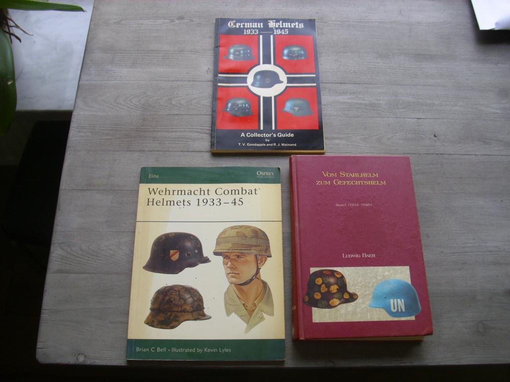 helm boeken, Verzamelen, Militaria | Algemeen, Ophalen of Verzenden, Overige soorten, Boek of Tijdschrift