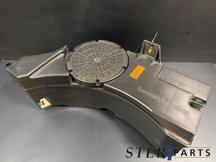 Subwoofer van een Mercedes CLS-Klasse, Gebruikt, -, Ophalen of Verzenden, -