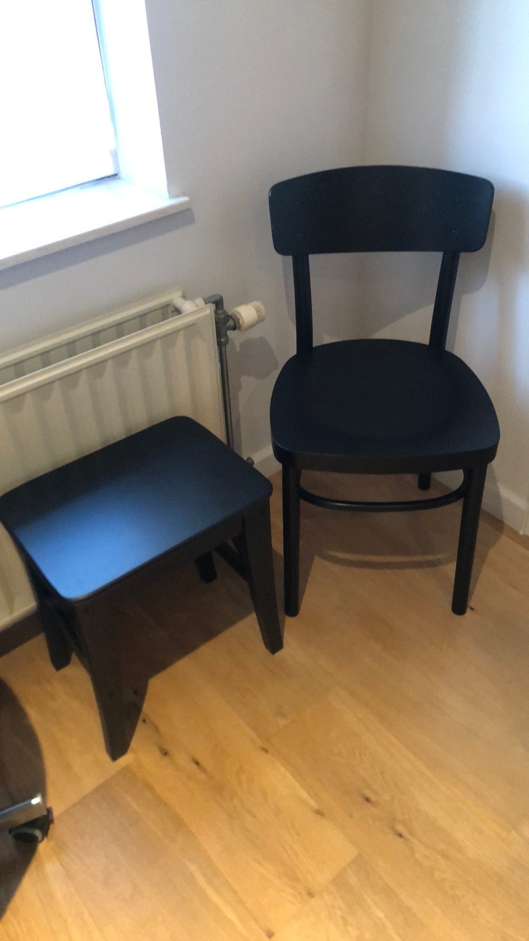 Tabouret chaise en très bon état, Comme neuf, Deux, Enlèvement, Bois