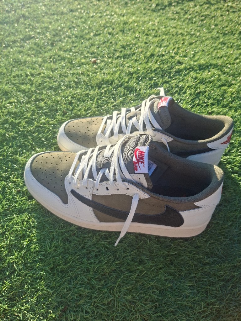 Nike Air Jordan 1 Low Travis Scott Medium Olive - size 44.5, Neuf, Autres couleurs, Enlèvement, Nike air Jordan