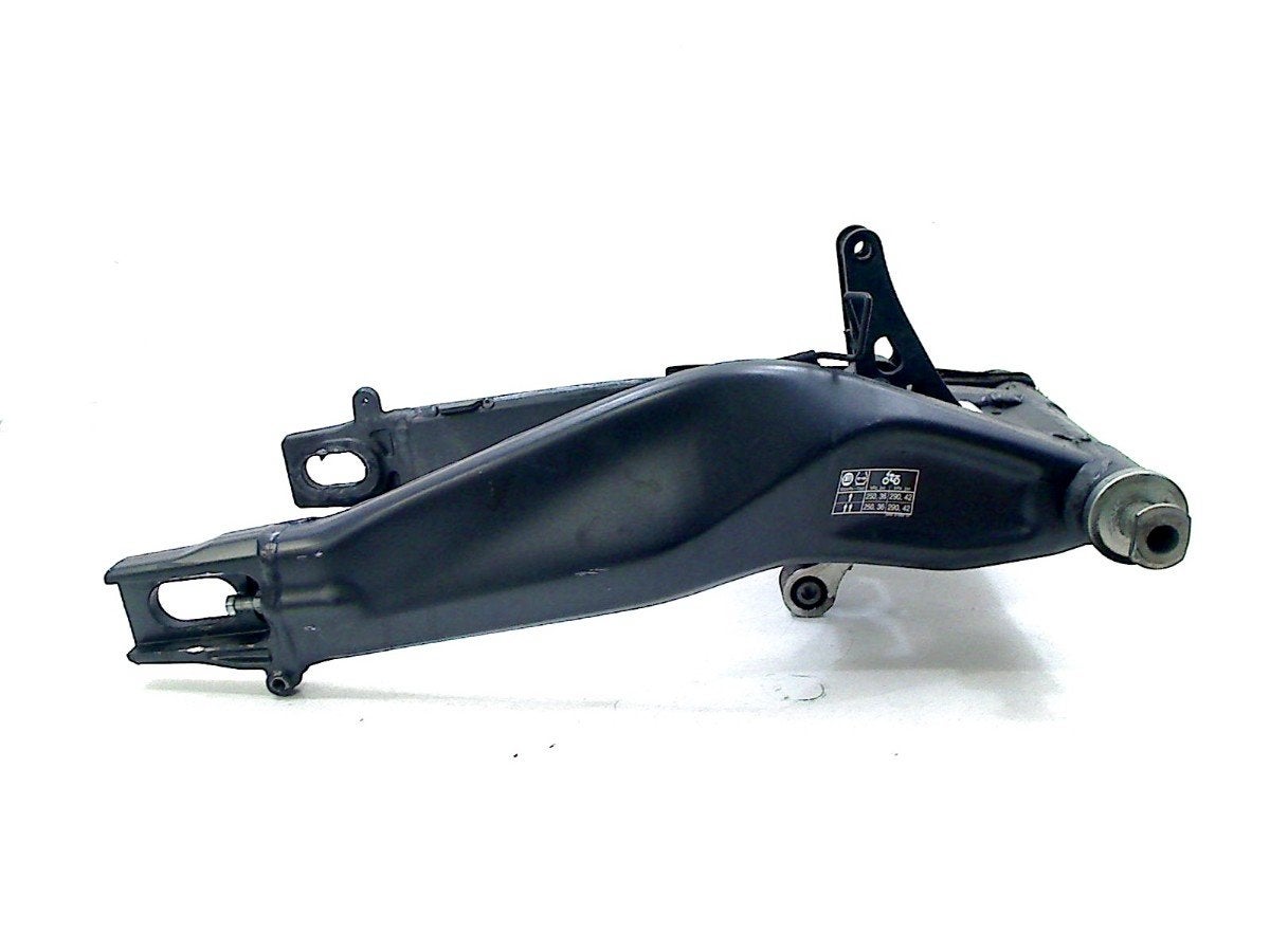 ACHTERBRUG MT 09 2021-2023 (MT09 B7N) (B7N-22110-00-00), Motoren, Dhr. S. di Majo, Gebruikt, Info@cama-motorparts.nl, P.J. Troelstraweg 8 8
3144 CX  MAASSLUIS, NL