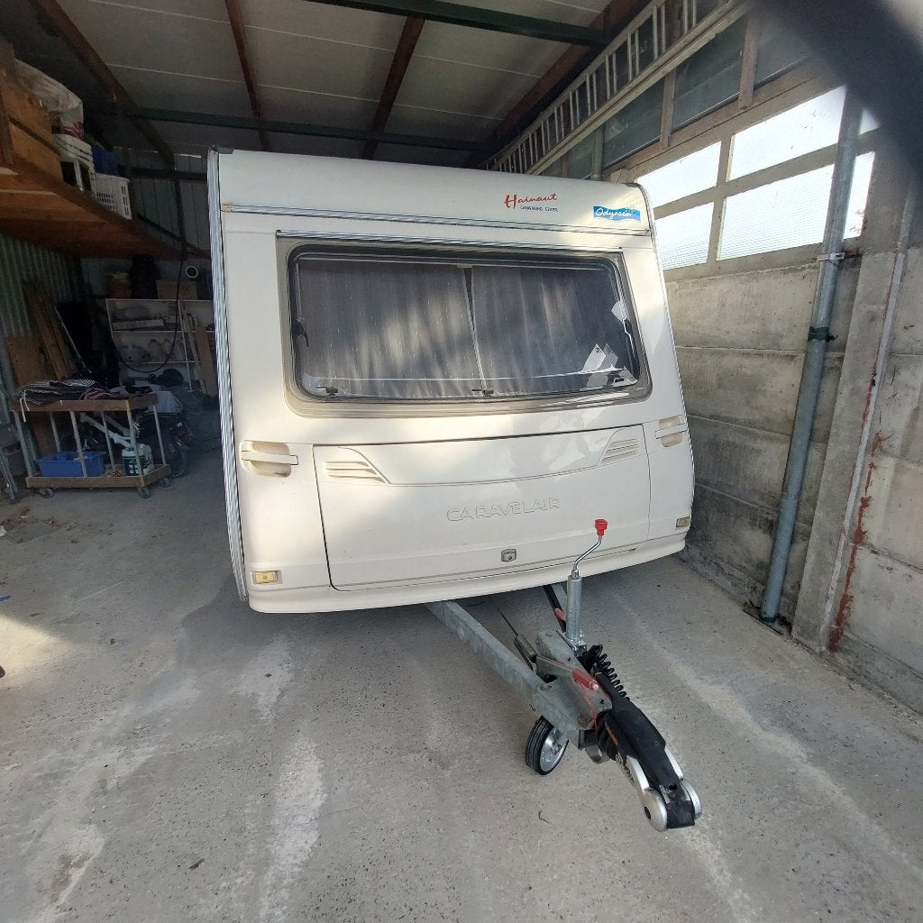 Caravelair odyssea 460, Jusqu'à 4, 4 à 5 mètres, Poêle, Particulier