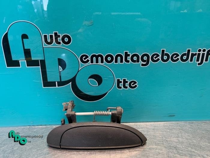 Poignée portière 4portes arrière droite d'un Dacia Logan, Dacia, -, 3 mois de garantie, Utilisé