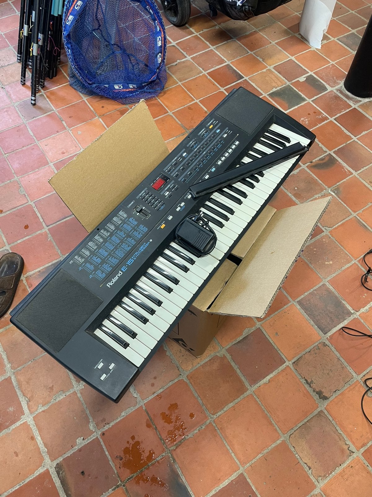 Roland E-15 Synthesizer, Muziek en Instrumenten, Ophalen, Zo goed als nieuw, Roland