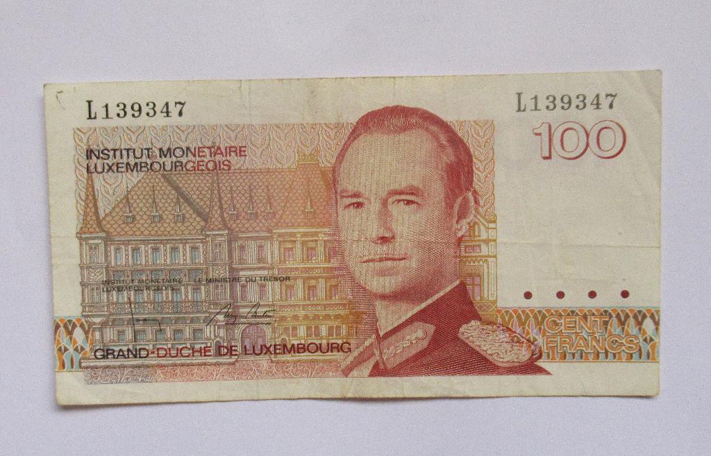Luxemburg 100 Francs   1993, Postzegels en Munten, Bankbiljetten | Europa | Niet-Eurobiljetten, Verzenden