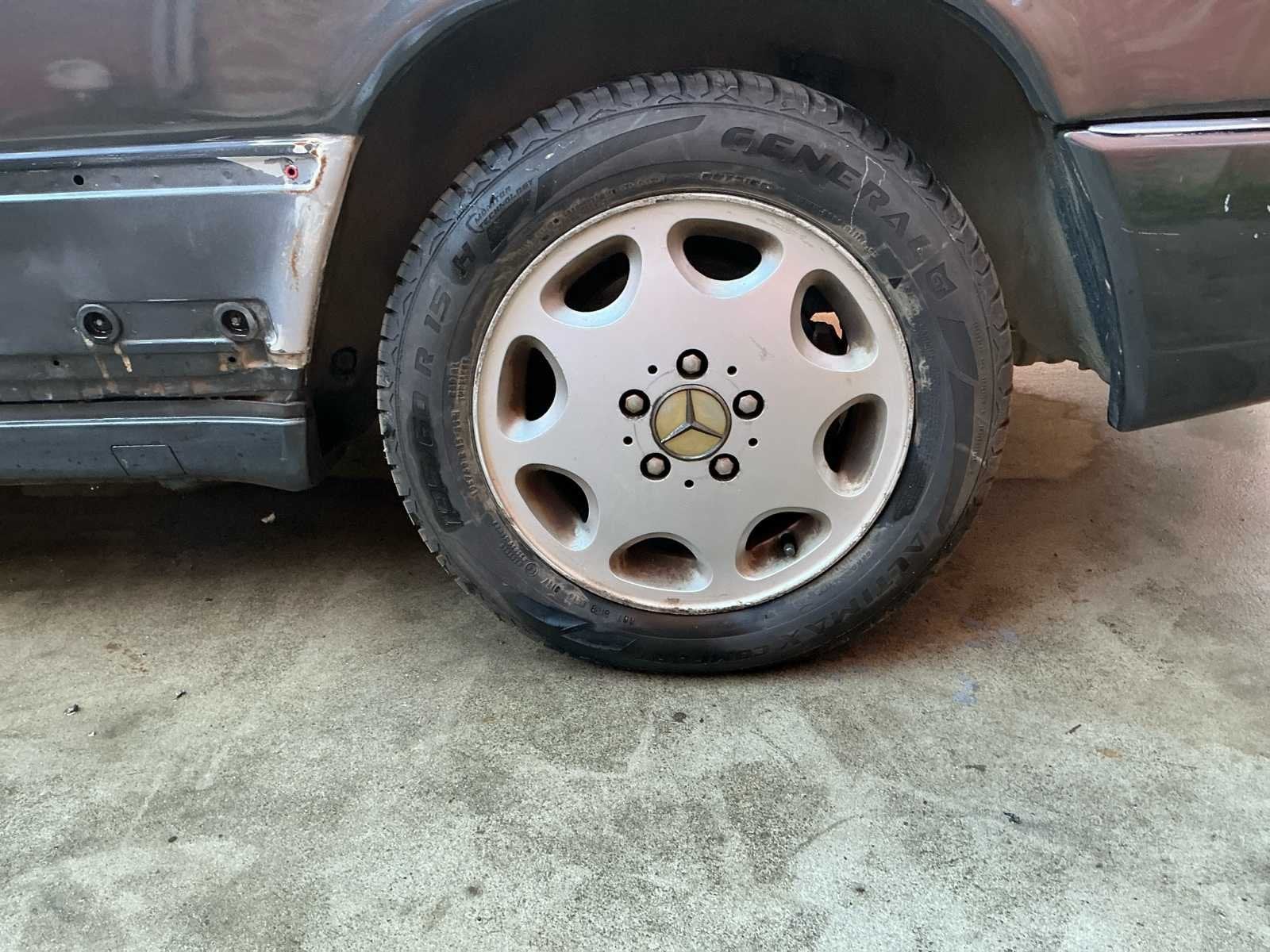 Mercedes Cabrio 300 CE 24V Oldtimer Project, foto 8