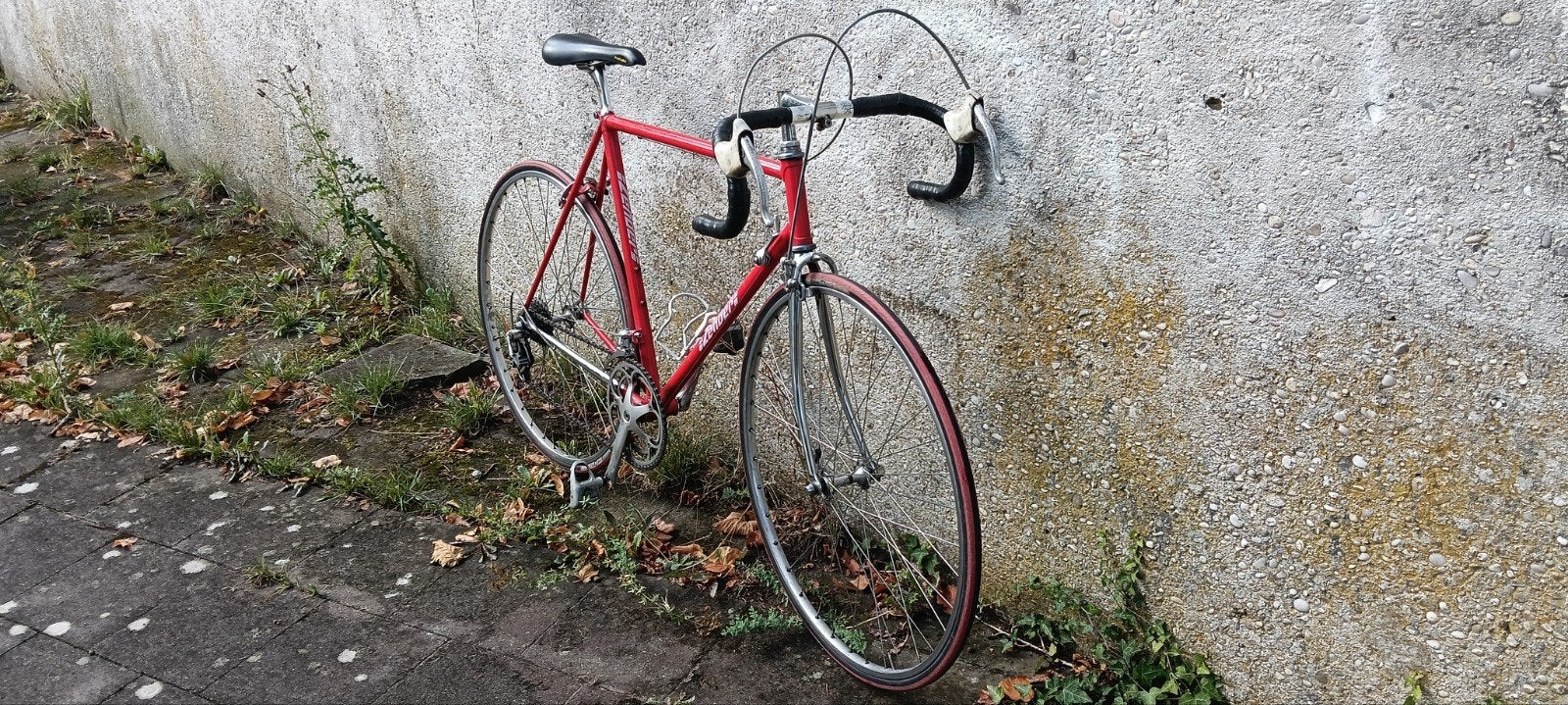 Vélo de course 80's retapé, prêt à rouler, à Bruxelles, Vélos & Vélomoteurs, Enlèvement