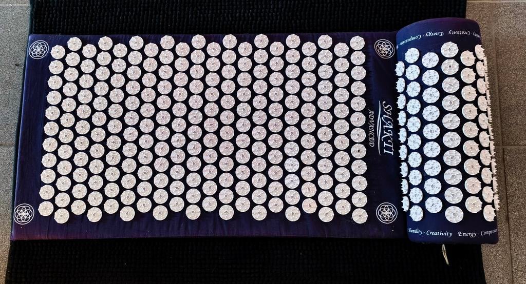 Shakti spijkermat, Enlèvement