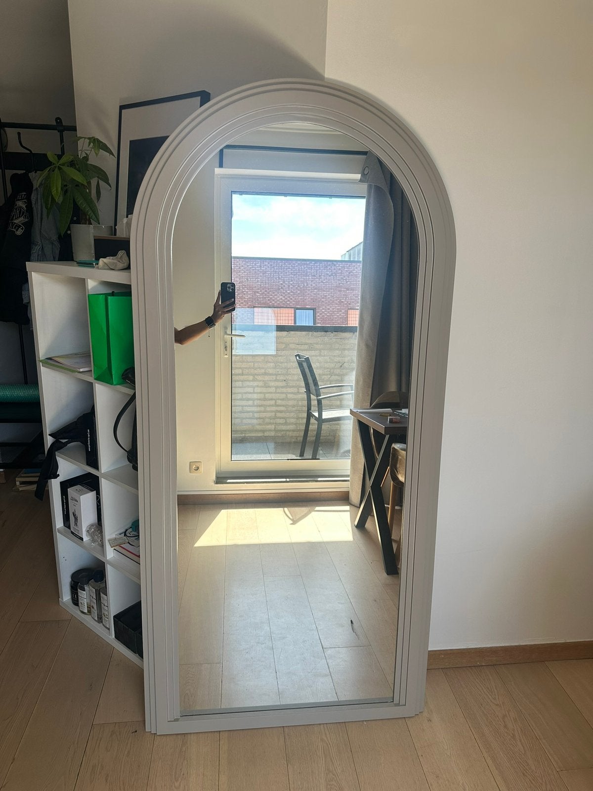 Beige Grijze Spiegel Jysk Aggersund, Huis en Inrichting, Woonaccessoires | Spiegels, Ophalen, Zo goed als nieuw
