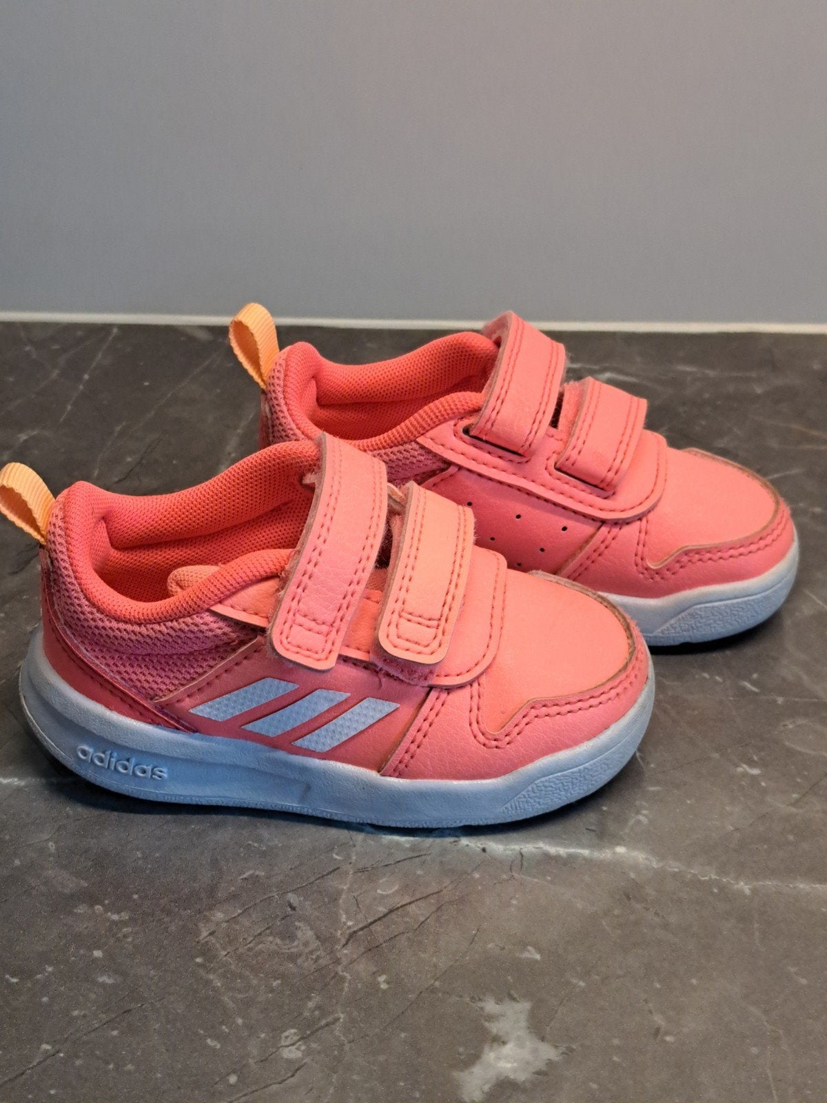 Adidas schoentjes maat 20, in nieuwstaat, Ophalen of Verzenden