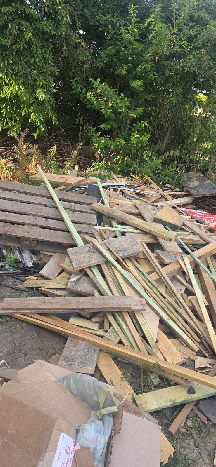 brandhout afkomstig vant dakwerken nieuwbouw, Tuin en Terras, Brandhout, Ophalen