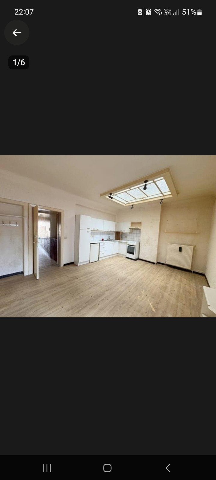 À LOUER – Appartement 1 chambre avec cour, Charleroi