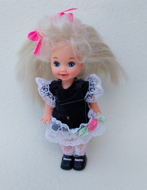 Shelly (Barbie) popje, Kinderen en Baby's, Speelgoed | Poppen, Ophalen of Verzenden, Zo goed als nieuw, Barbie