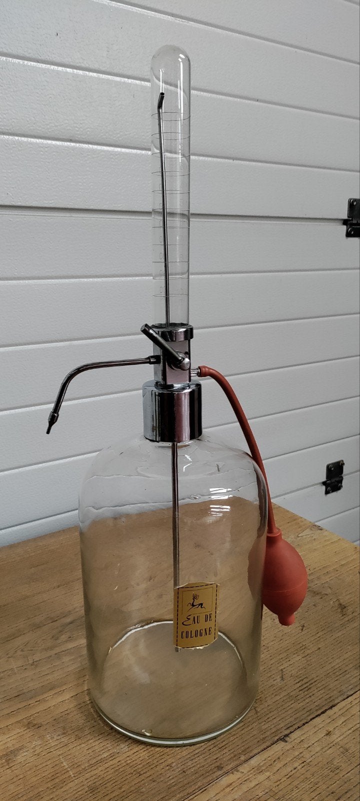 Bouteille de comptoir d'eau de Cologne vintage avec pulvéris, Antiquités & Art, Enlèvement