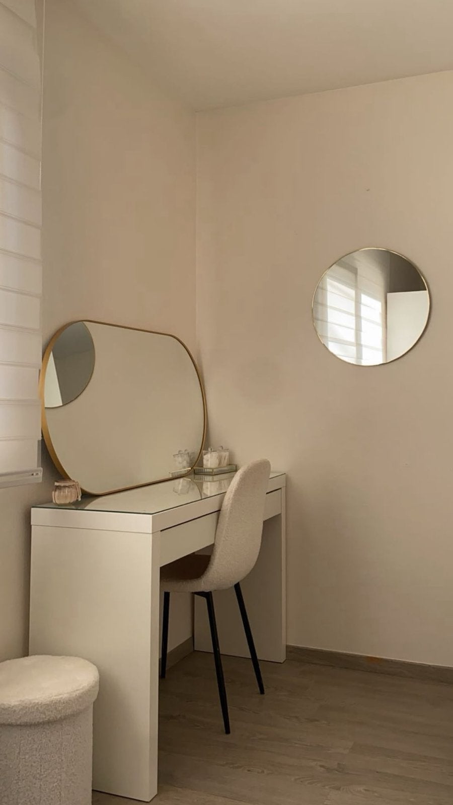 IKEA MALM make-up tafel wit met glasplaat, Enlèvement, Comme neuf