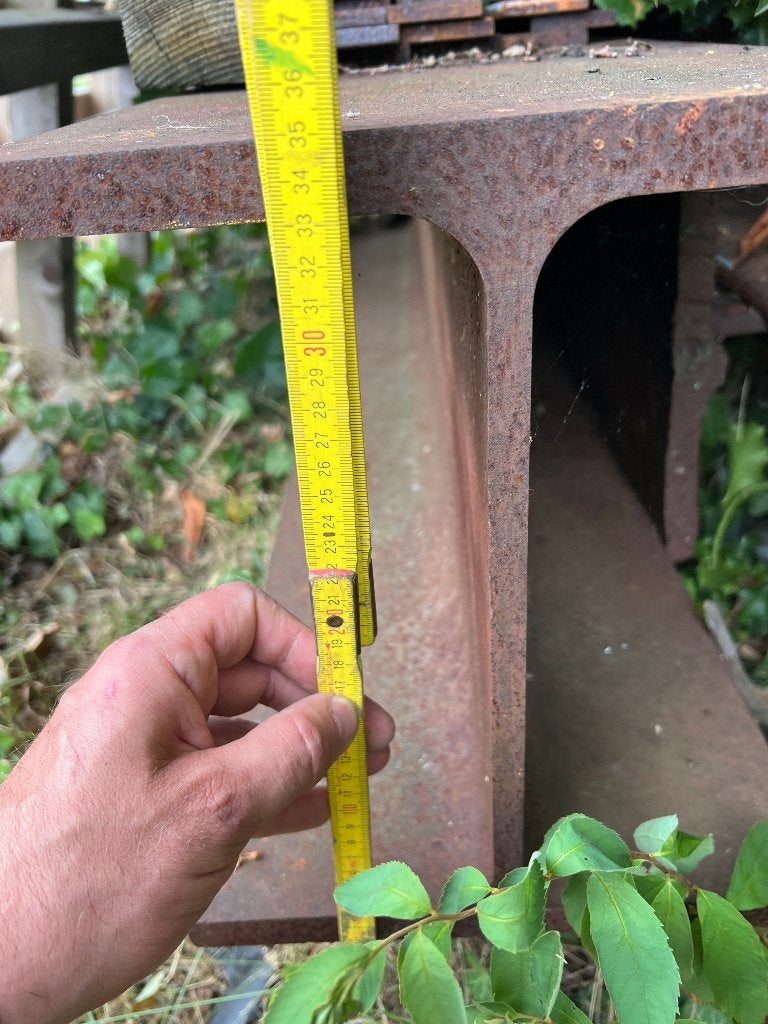 metalen ligger HEB 340 en HEM 360, Ophalen, Zo goed als nieuw, 250 mm of meer, Overige typen