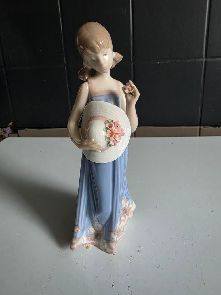 Courtney. Lladro. Juan Huerta, Ophalen of Verzenden