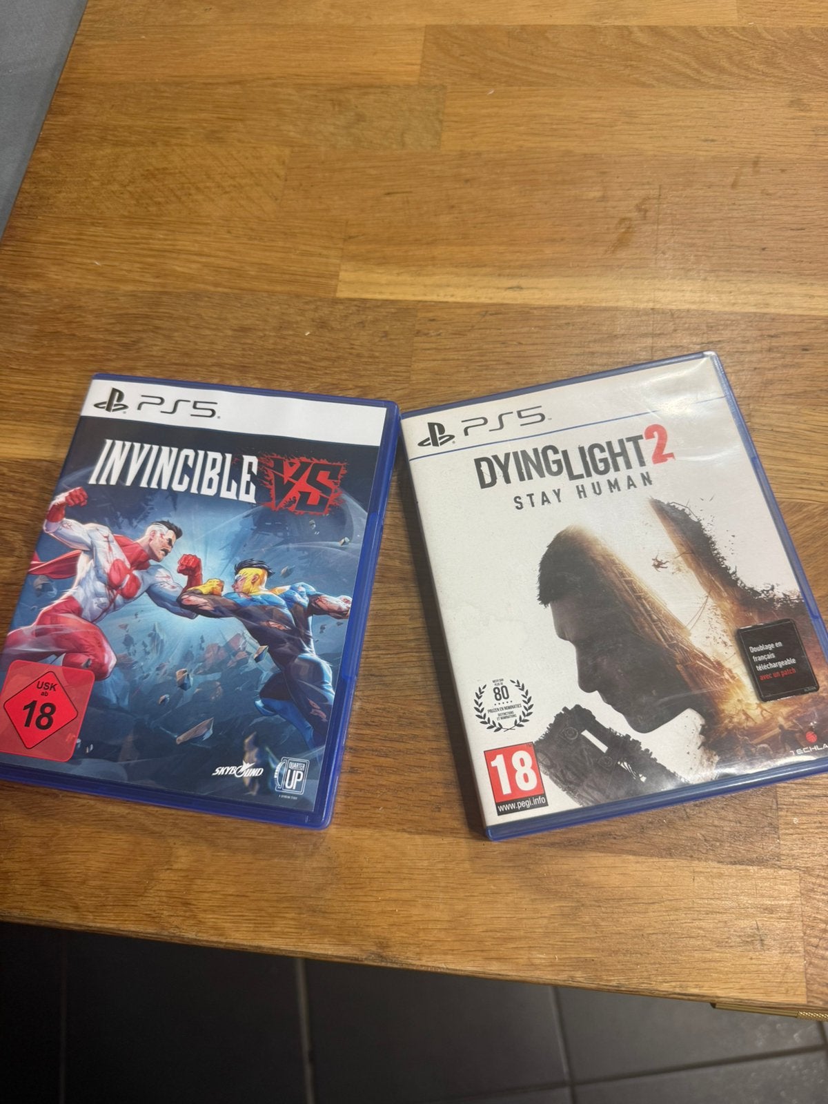 2 playstation games plus oplader, Games en Spelcomputers, Ophalen, Zo goed als nieuw