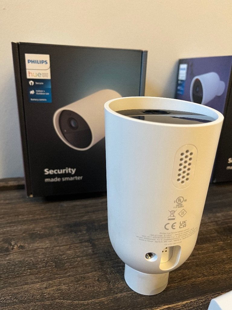Philips Hue Secure Camera (2 stuks) / Beveilligingscamera, Ophalen, Zo goed als nieuw