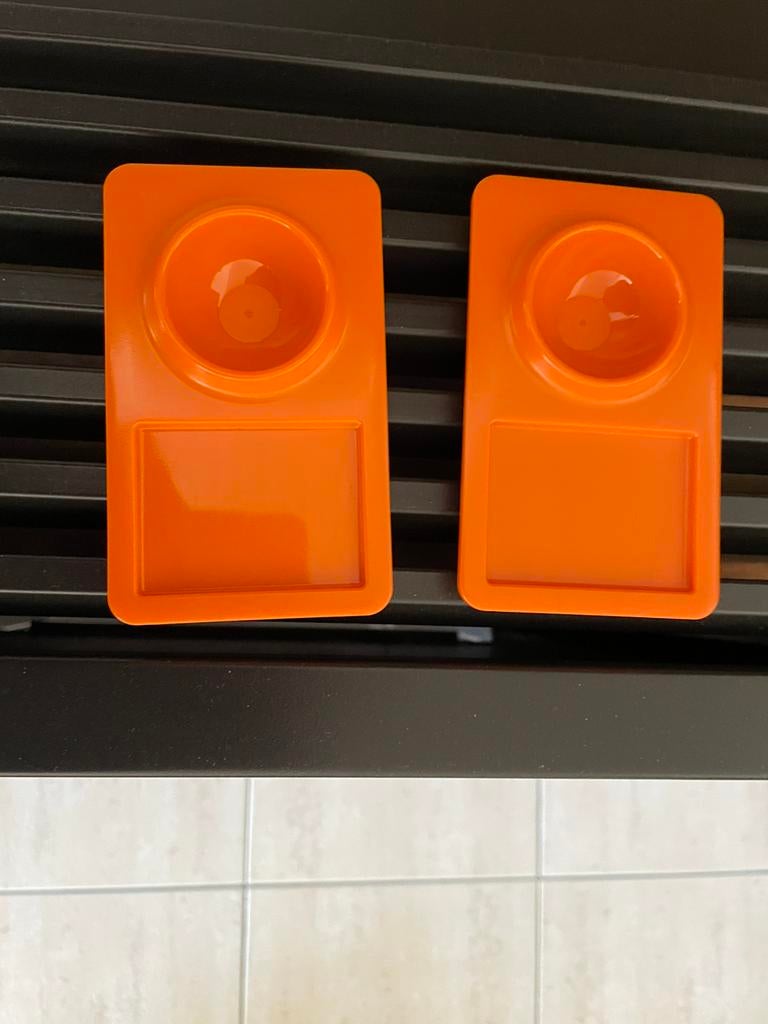 Set van 2 oranje Koziol ‘EiPott’ eierdopjes, Huis en Inrichting, Keuken | Servies, Ophalen of Verzenden, Nieuw