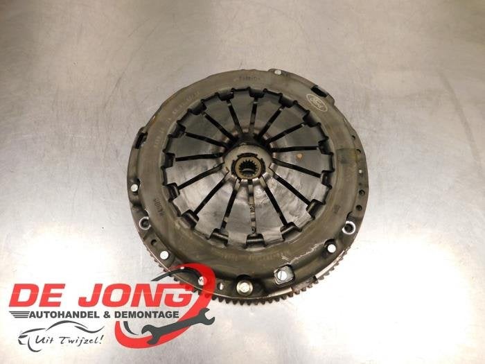 Volant moteur d'un Ford Fiesta, -, 3 mois de garantie, -, -