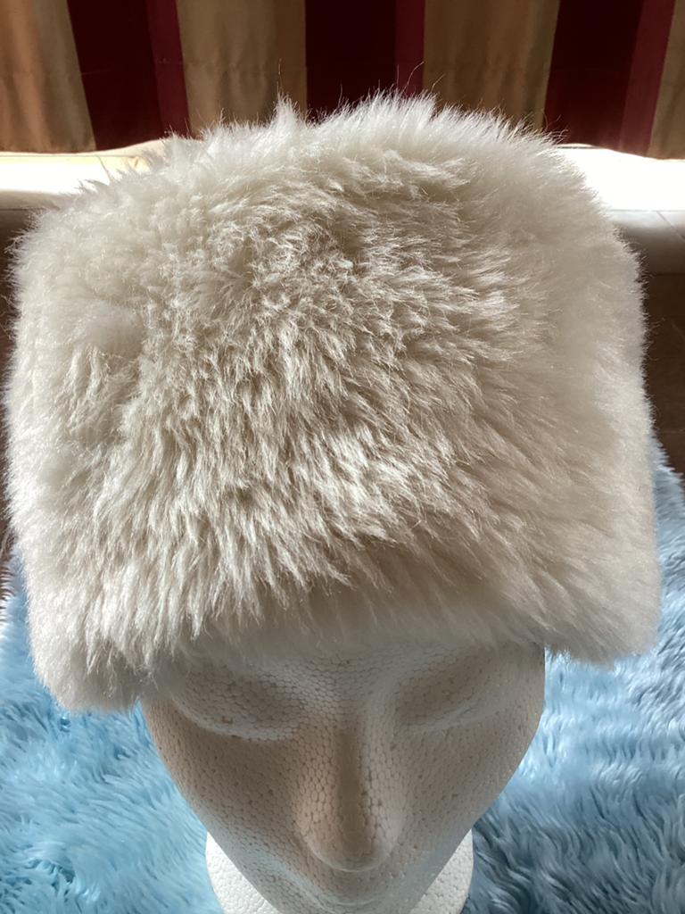 Gebroken witte wintermuts, Kleding | Dames, Mutsen, Sjaals en Handschoenen, Ophalen