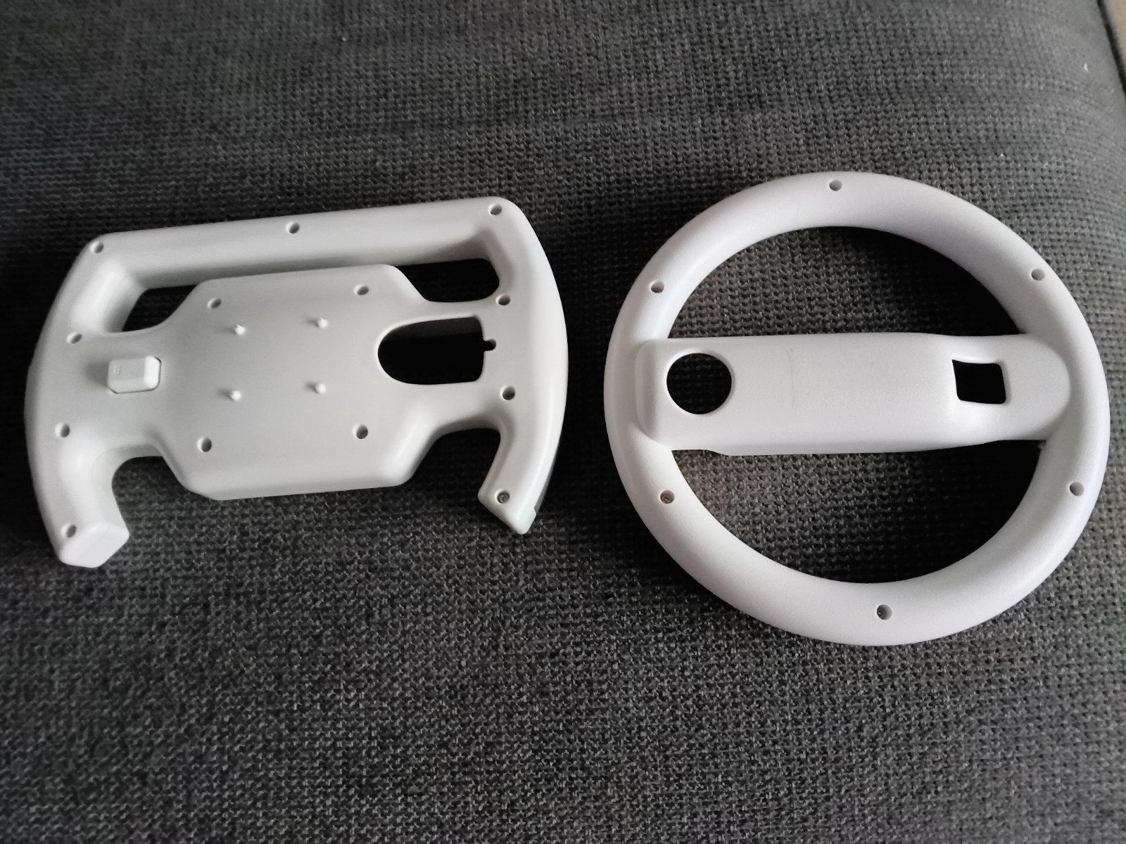 2 volants pour Nintendo Wii, Envoi, Comme neuf, Wii, Volant ou Accessoire de sport