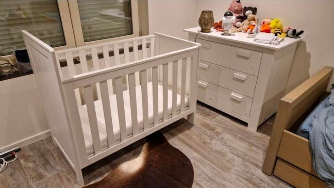 Massief houten kinderkamer met Aerosleep + vele toebehoren!, Kinderen en Baby's, Kinderkamer | Complete kinderkamers, Ophalen
