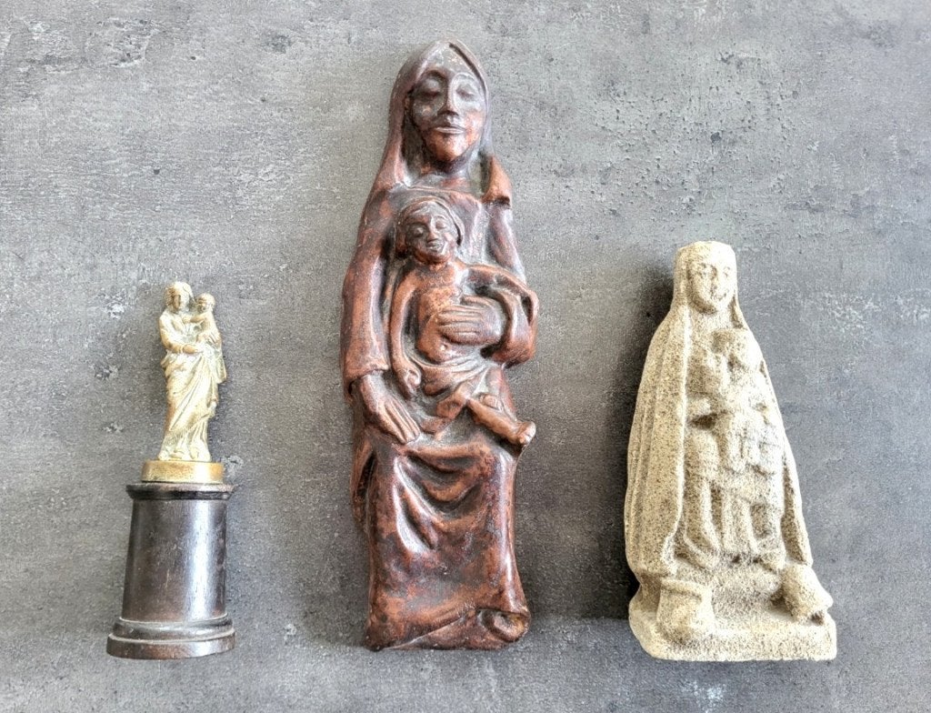 3 vierge à l'enfant anciennes, Enlèvement ou Envoi