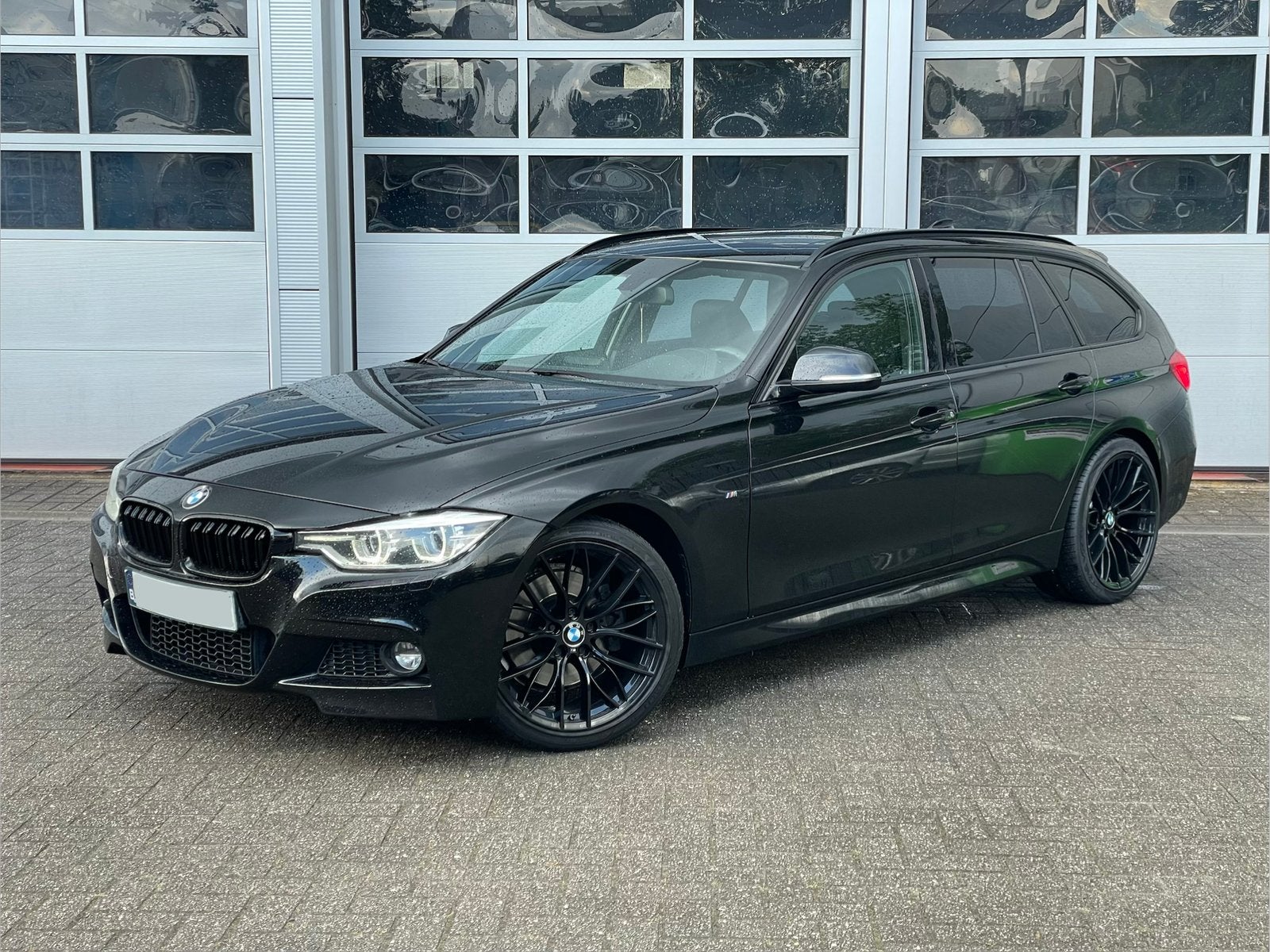 BMW 330i M-Pakket 2019, Autos, BMW, Euro 6, Entreprise, Noir, 5 portes