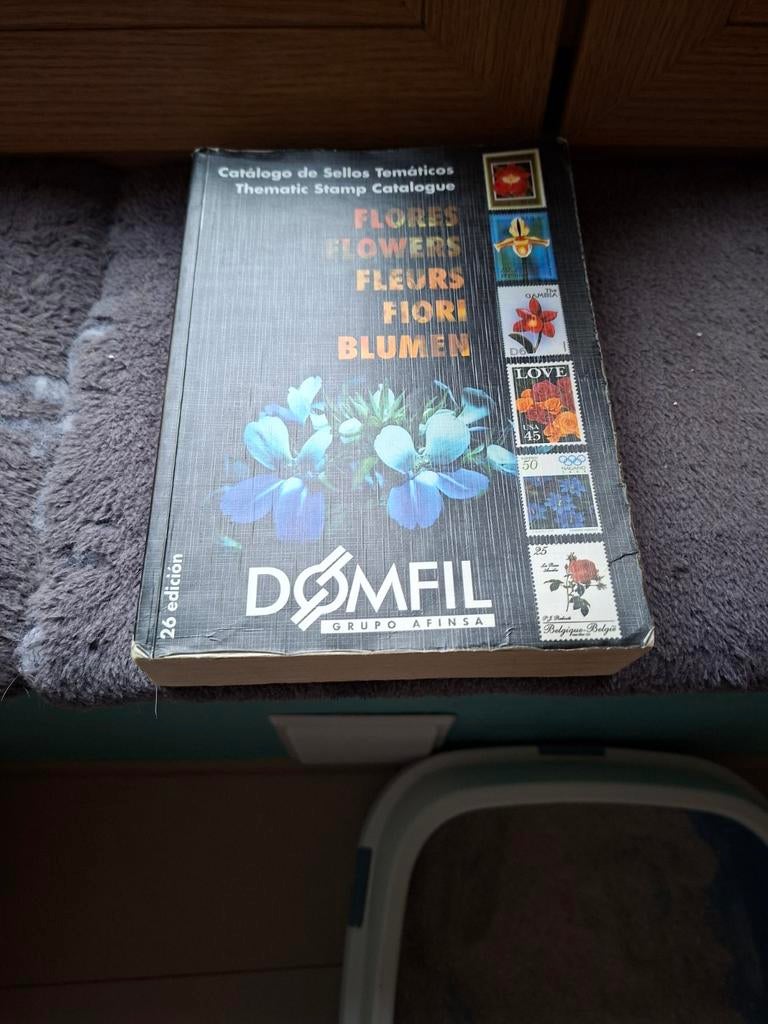 Postzegelcatalogus bloemen, Postzegels en Munten, Ophalen