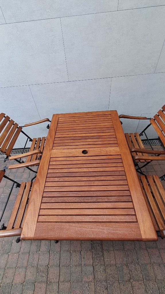 tafel en 4 stoelen, Ophalen, 4 zitplaatsen, Zo goed als nieuw, Tuinset