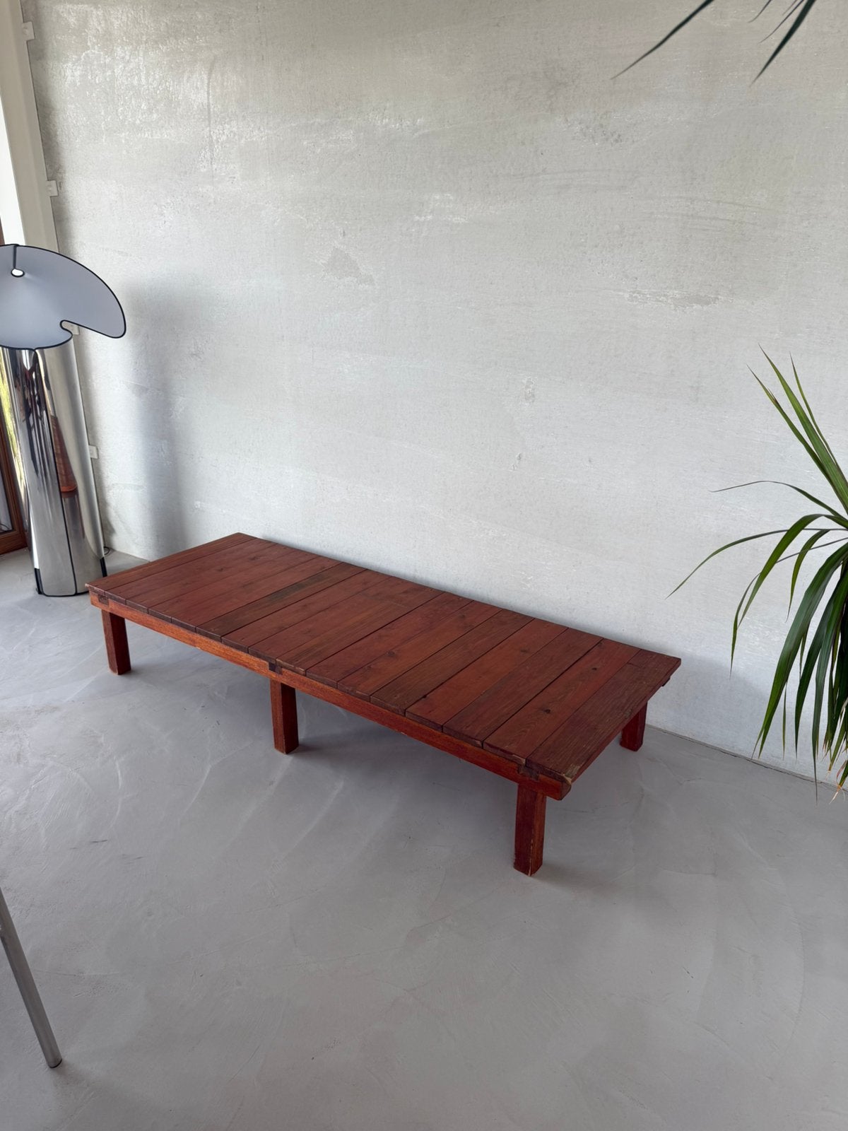 Table basse vintage en bois/canapé design bas, Enlèvement, Utilisé