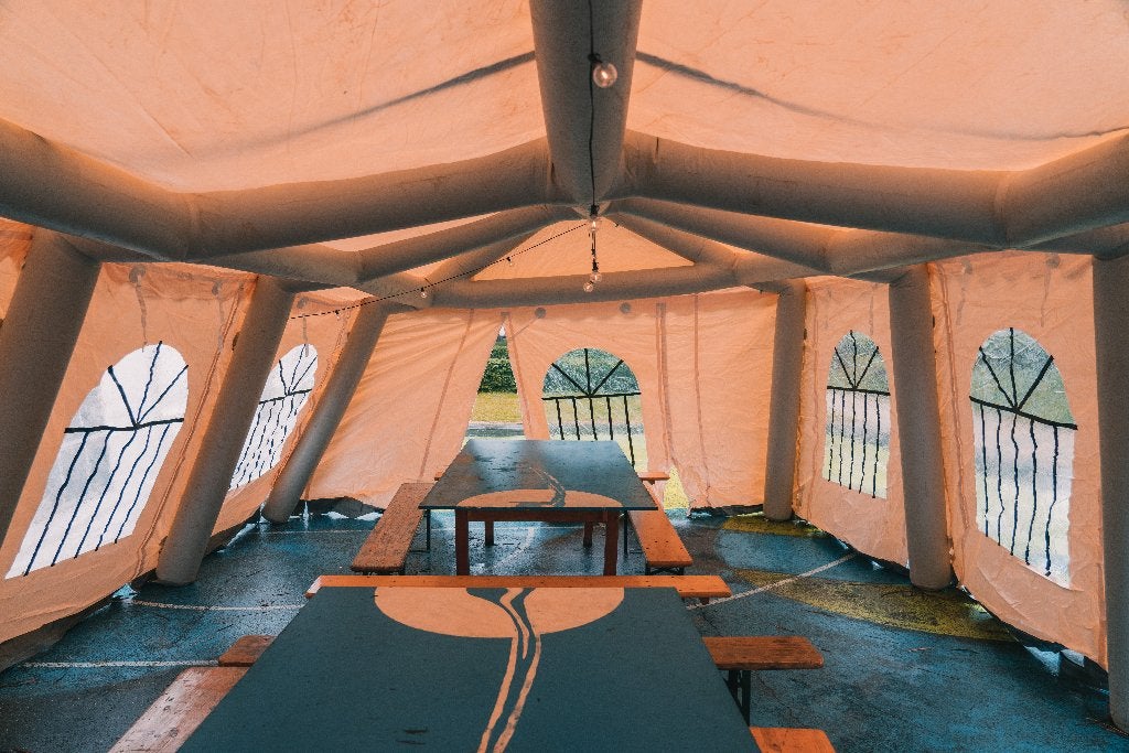 Partytent opblaasbaar (8 * 4m), Tuin en Terras, Ophalen, Gebruikt, Opvouwbaar, Partytent