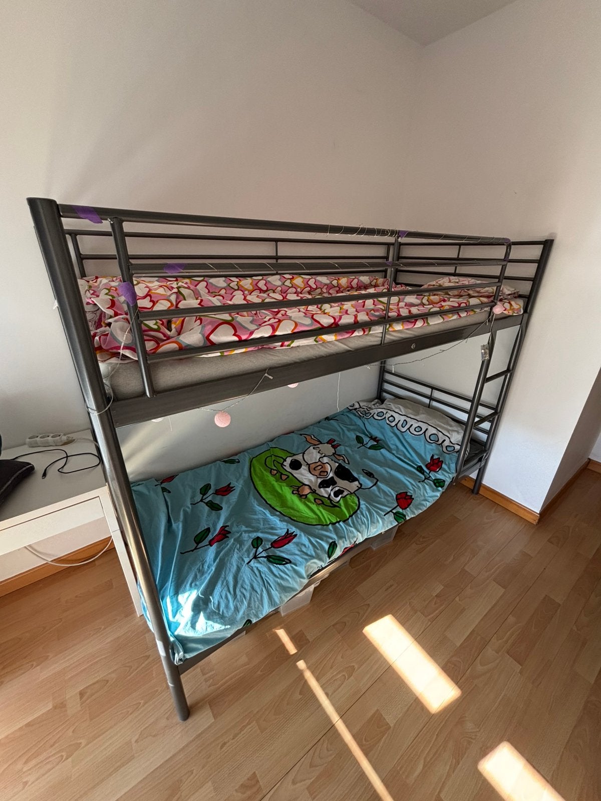 Metalen stapelbed IKEA, Ophalen, Zo goed als nieuw, Stapelbed