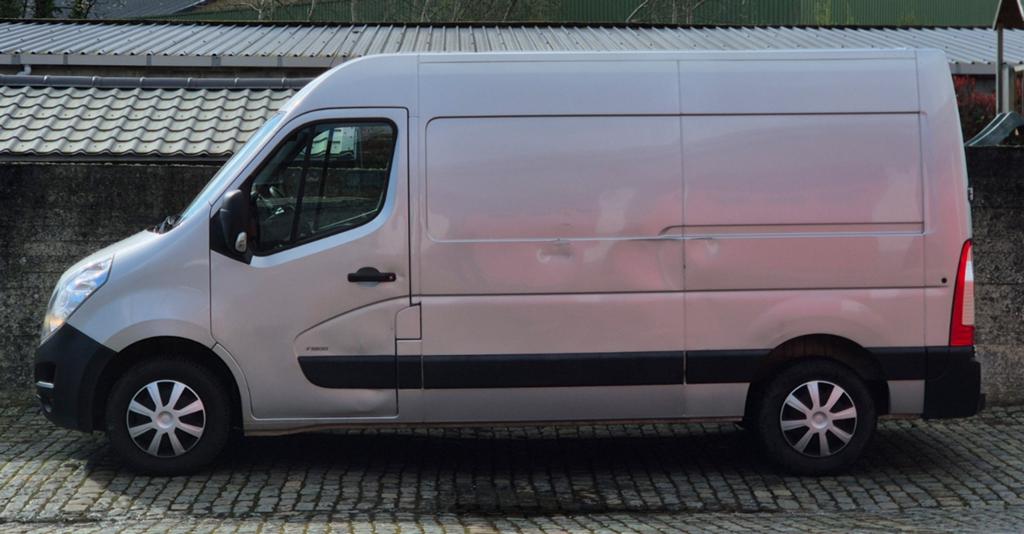 Nissan movano 23D  180mkm boite auto L2H3 CT OK 9500€, Autos, Euro 5, Achat, 3 places, Diesel