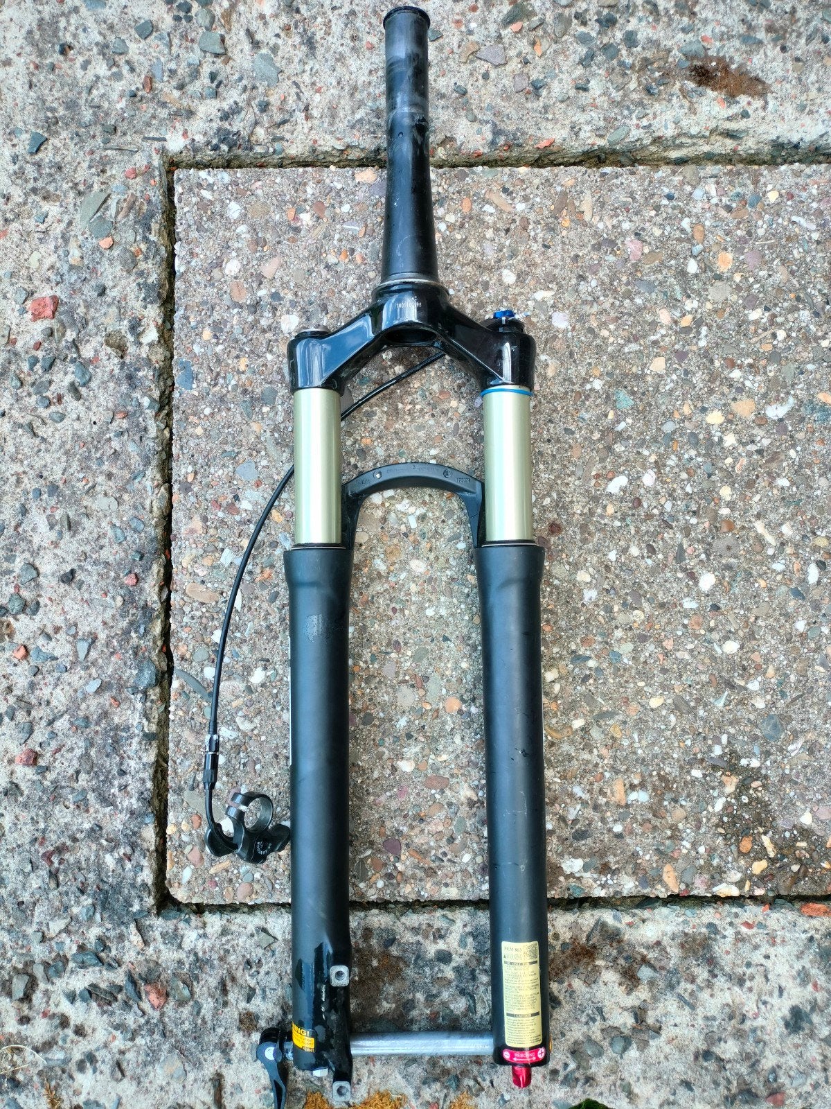 SR Suntour Axon Elite voorvork, Ophalen, Voorvork