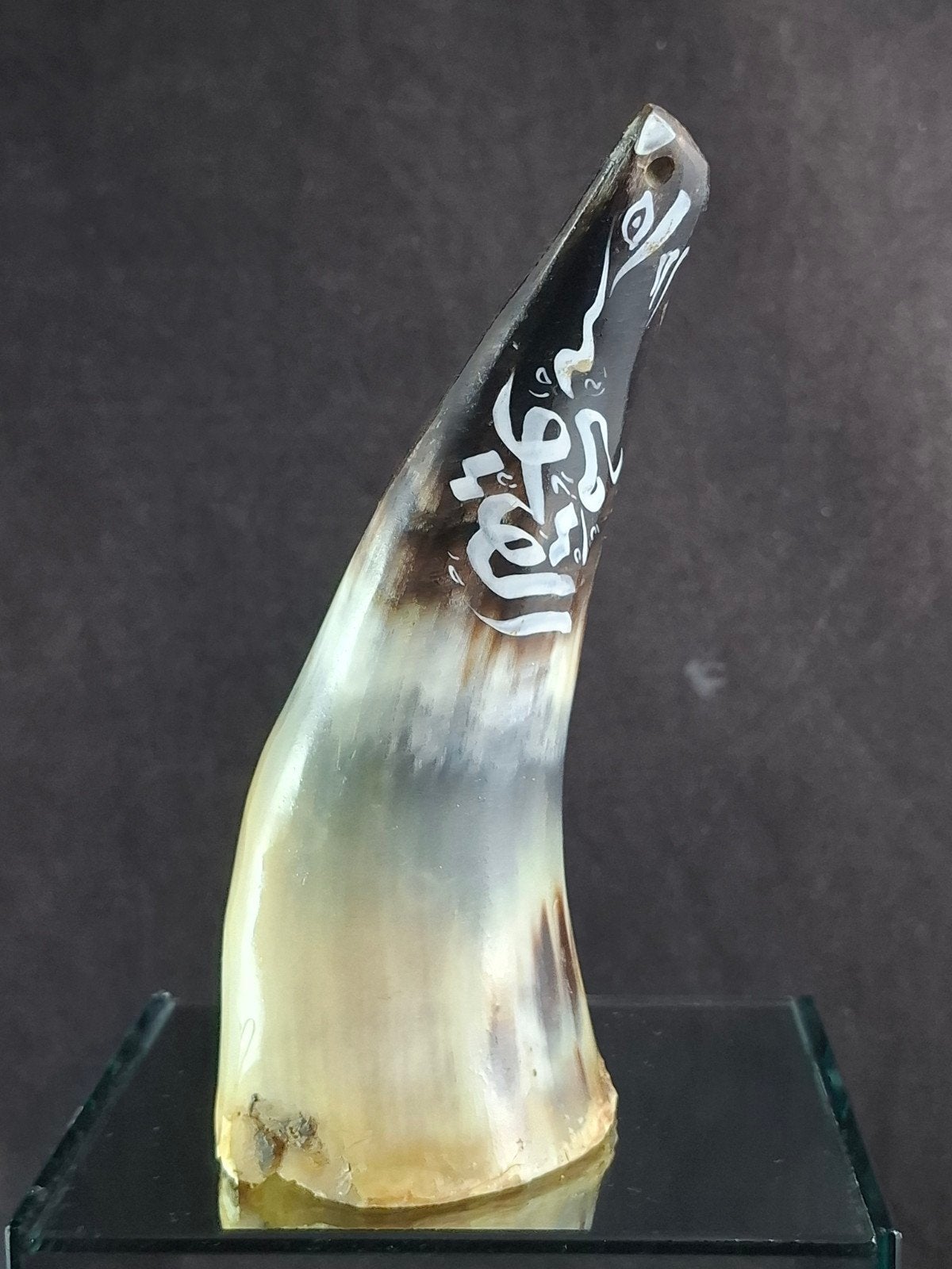 Handbeschilderde Dierenhoorn met Kalligrafie – 16 cm, Ophalen of Verzenden