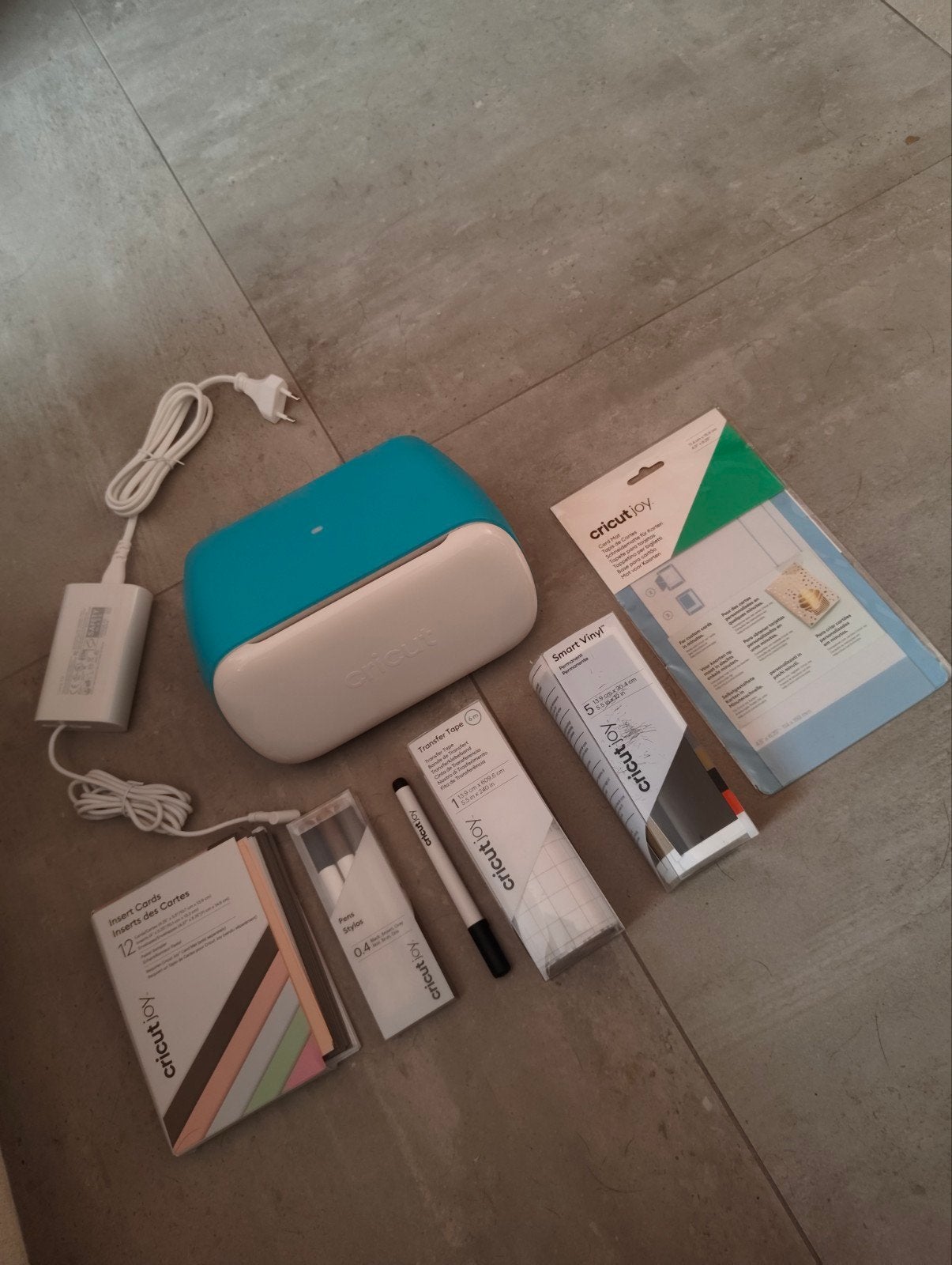 Cricut Joy met benodigdheden, Ophalen, Zo goed als nieuw, Wit