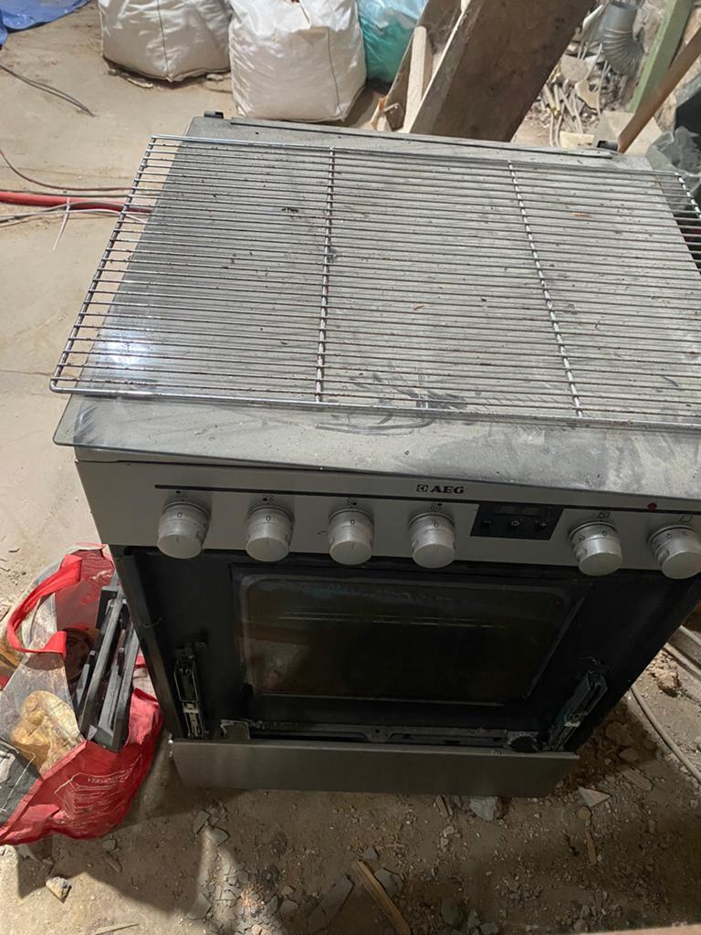 Cuisinière électrique AEG, Electroménager, Cuisinières, Enlèvement, Utilisé, Électrique, 4 zones de cuisson