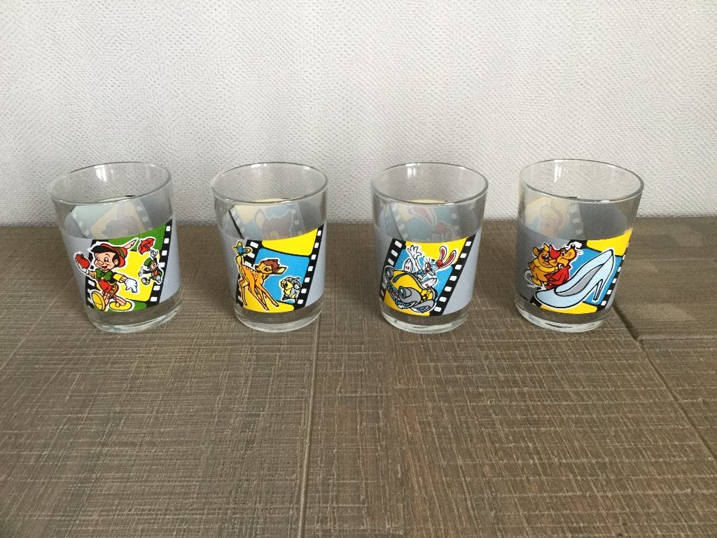Nieuw! 4 glaasjes, Ophalen of Verzenden, Nieuw, Glas of Glazen
