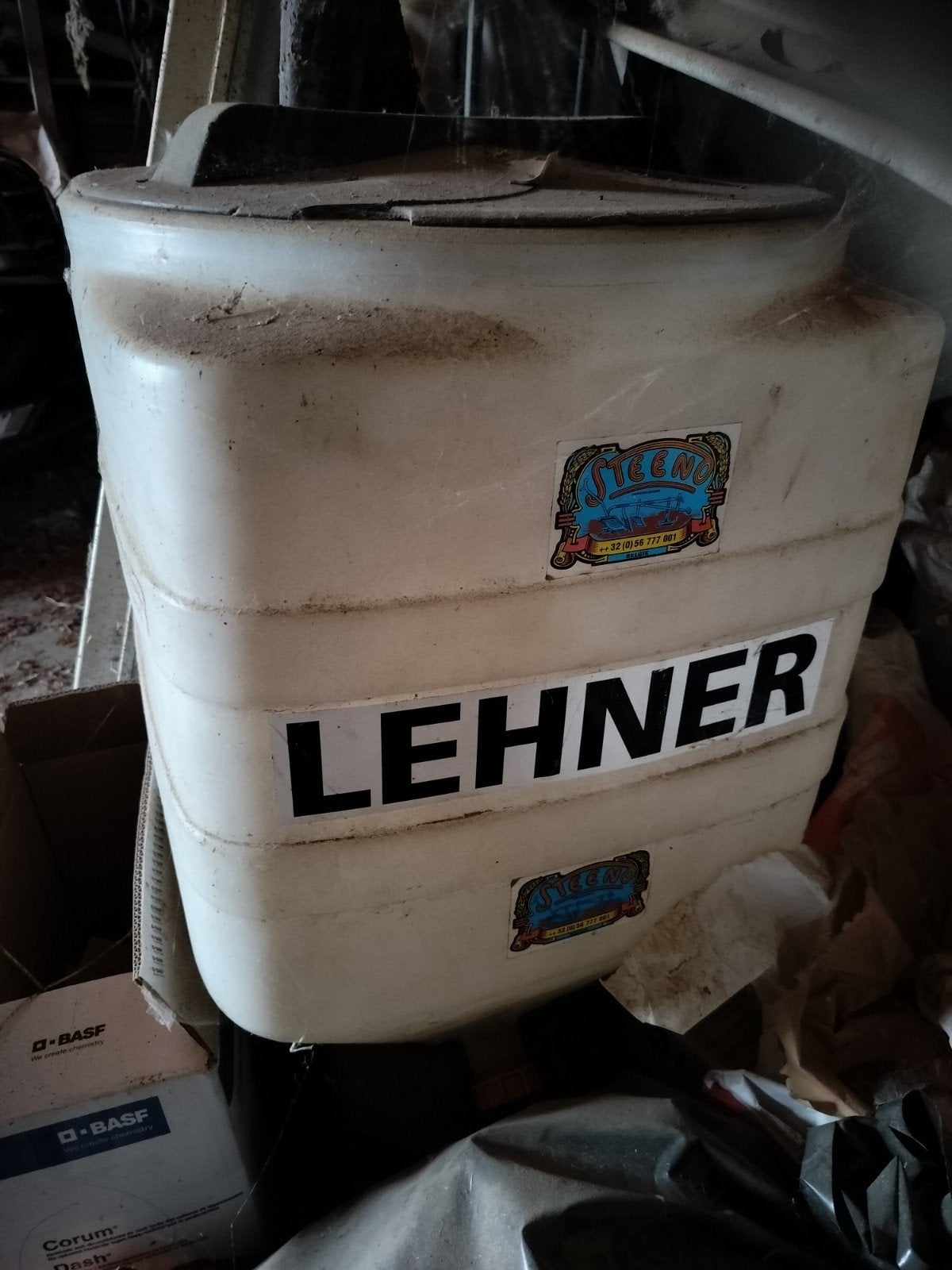 lehner strooier, Ophalen