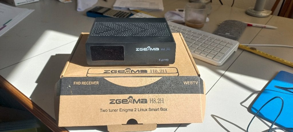 Tuner satellite ZGemma pour TF et RAI, TV, Hi-fi & Vidéo, Envoi, Comme neuf, Accessoires d'antenne (parabolique), Autres marques